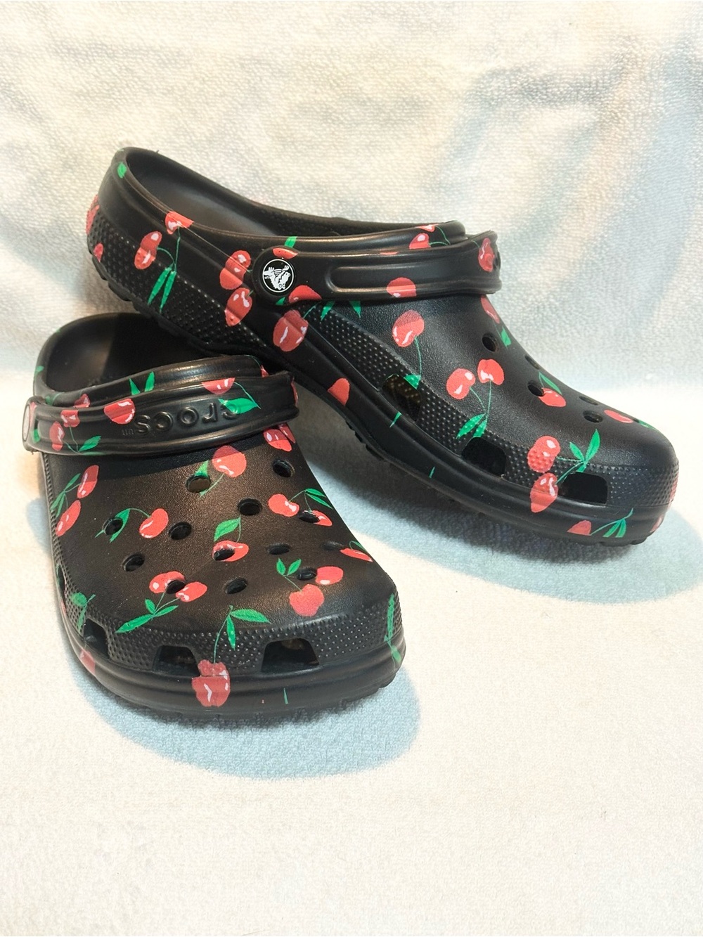 Crocs cherry print ladies size 11